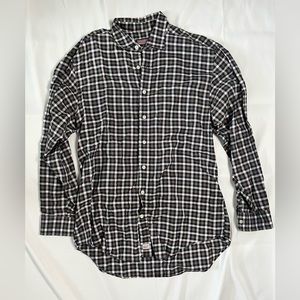Vineyard Vines 100% cotton Taylor dress shirt